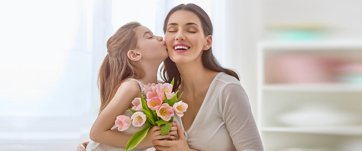 7 Ways on how to make your Mom feel special β Motherβs Day Special