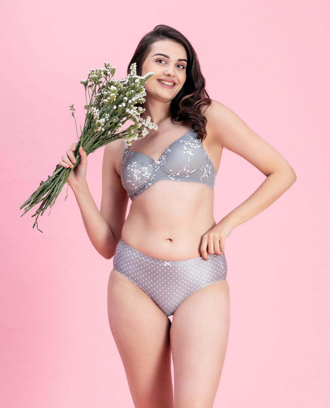 #Color_Grey Polka