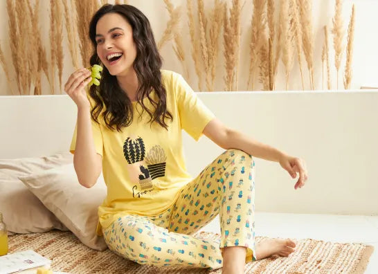 LOUNGEWEAR